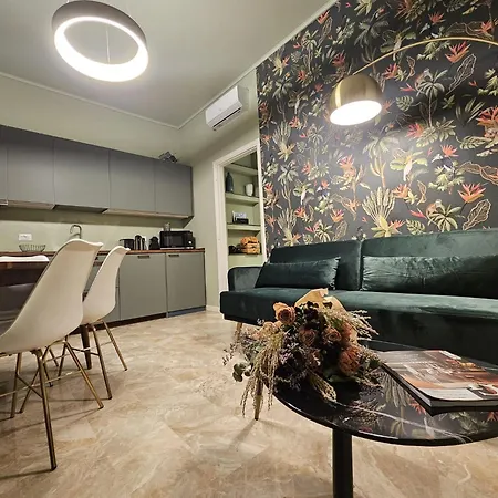 Loggia Delle Mercanzie *