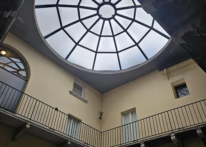 Loggia Delle Mercanzie 公寓 *